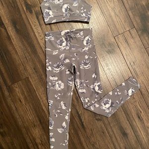 Matching womens workout leggings sports bra set